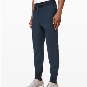 NWT Men’s lululemon ABC jogger